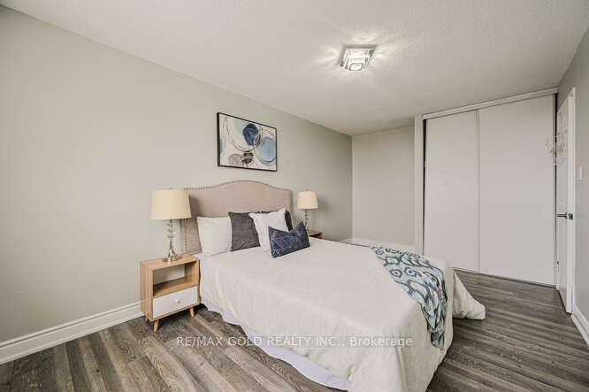 Photo 26 of 12 Rusthall Way, Brampton, Madoc — HOMEH