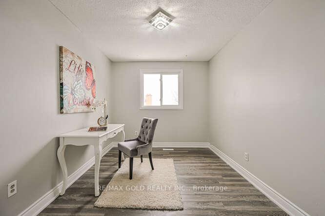 Photo 28 of 12 Rusthall Way, Brampton, Madoc — HOMEH