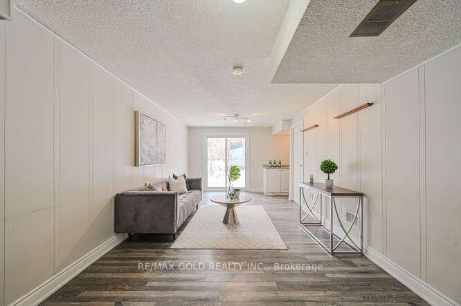 Photo 35 of 12 Rusthall Way, Brampton, Madoc — HOMEH