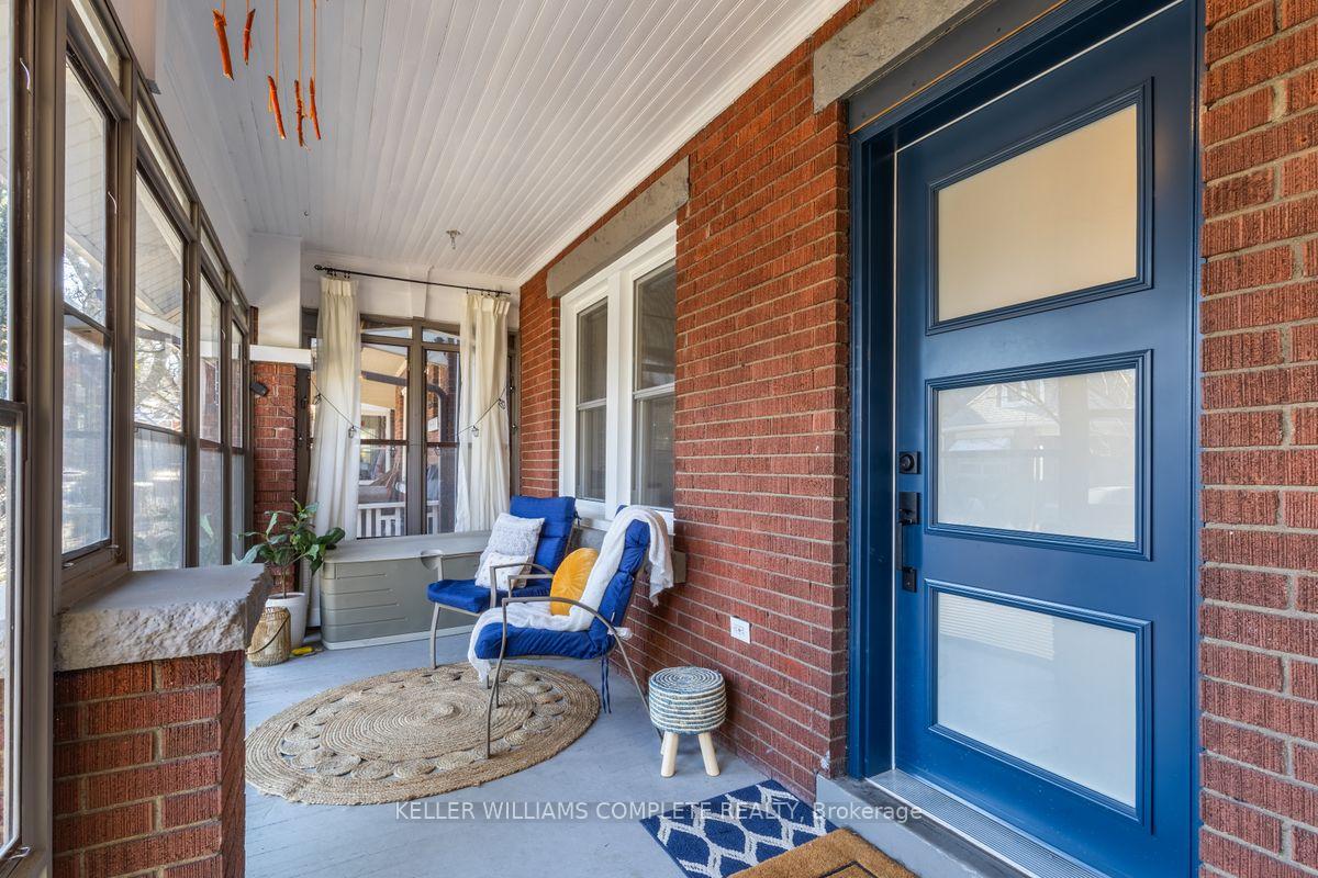 Photo 3 of 40 Linwood Avenue, Hamilton, Kirkendall — HOMEH