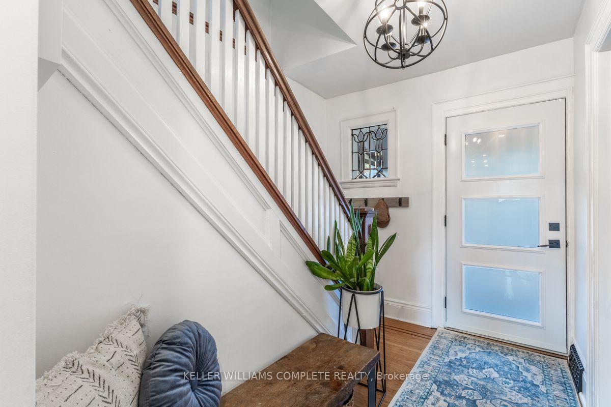 Photo 4 of 40 Linwood Avenue, Hamilton, Kirkendall — HOMEH