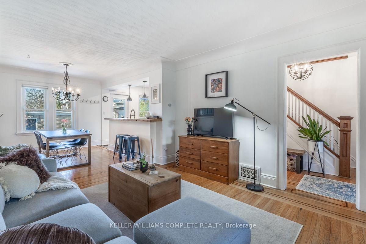 Photo 7 of 40 Linwood Avenue, Hamilton, Kirkendall — HOMEH