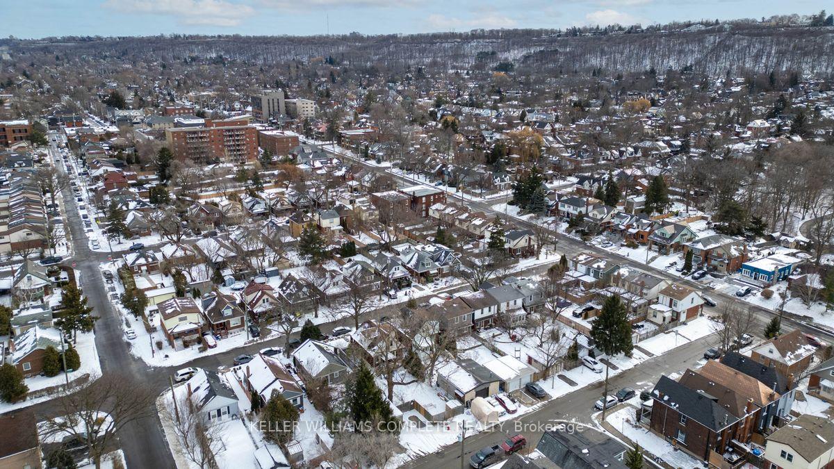 Photo 33 of 40 Linwood Avenue, Hamilton, Kirkendall — HOMEH