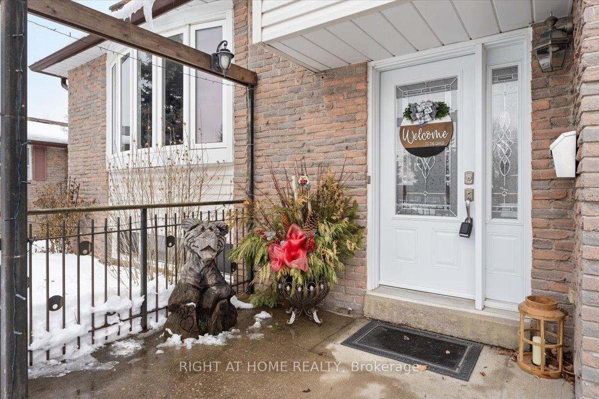 Photo 4 of 14 Grovetree Place, Brampton, Northgate — HOMEH