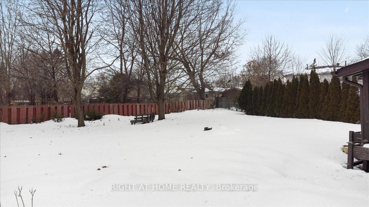 Photo 42 of 14 Grovetree Place, Brampton, Northgate — HOMEH