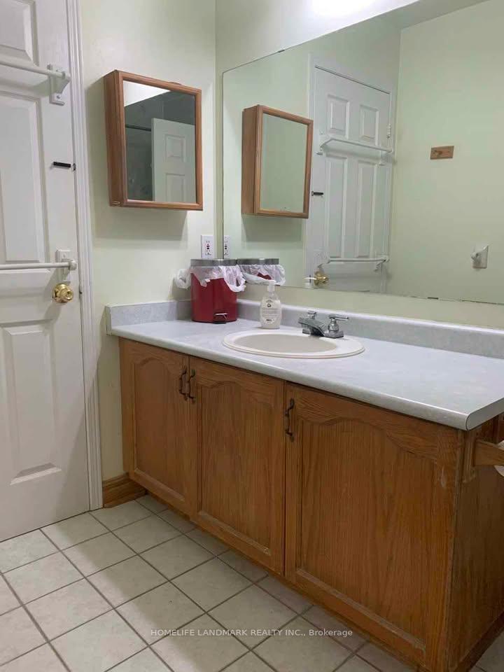 Photo 15 of 274 Pinnacle Trail, Aurora, Bayview Wellington — HOMEH
