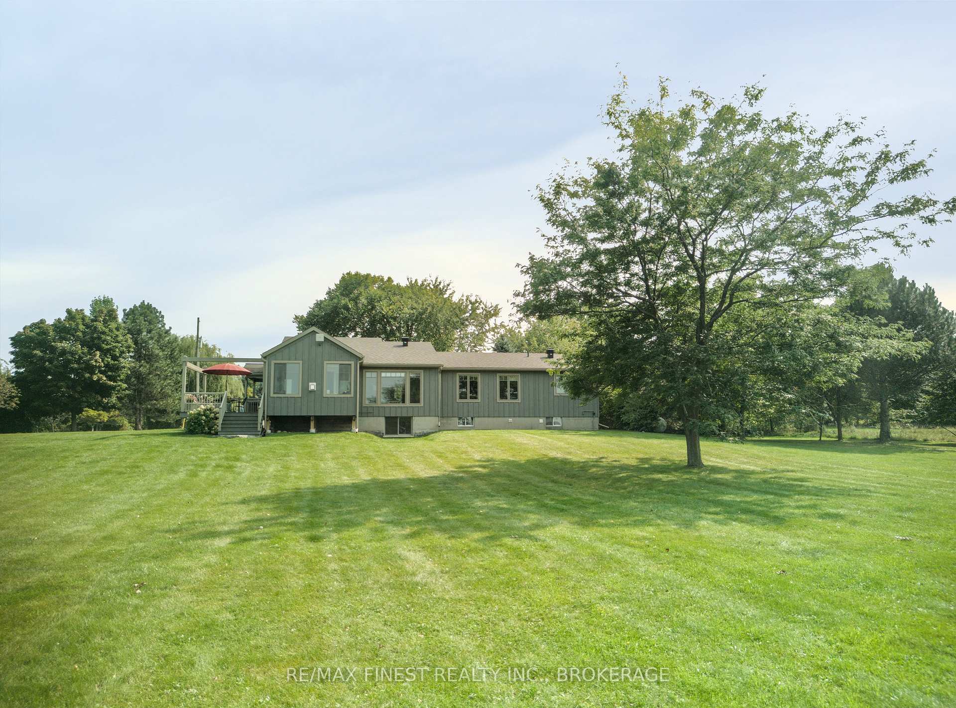 Photo 42 of 1050 Front Road, Frontenac Islands, The Islands — HOMEH