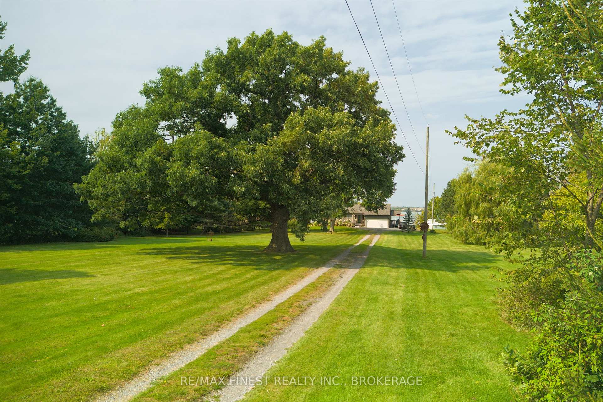 Photo 69 of 1050 Front Road, Frontenac Islands, The Islands — HOMEH
