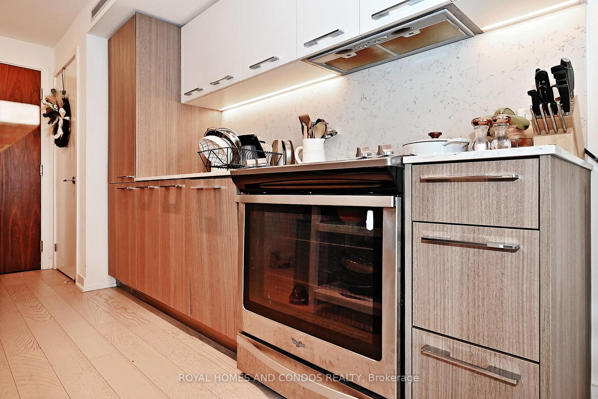 Photo 8 of Unit 1211, 15 Baseball Place, Toronto, South Riverdale — HOMEH
