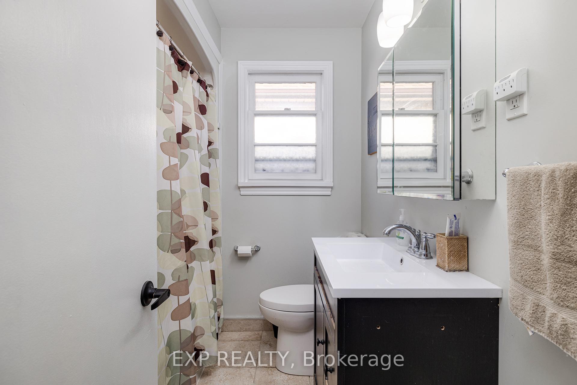 Photo 10 of 103 Ivon Avenue, Hamilton, Normanhurst — HOMEH