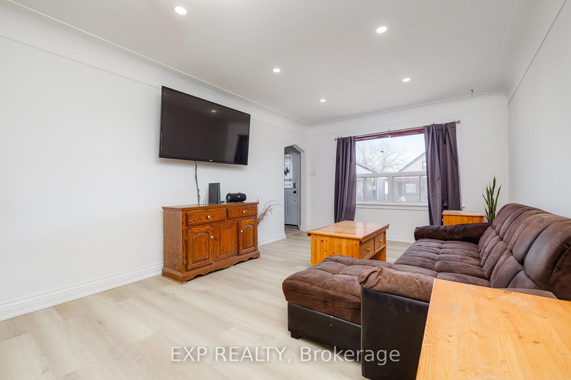 Photo 19 of 103 Ivon Avenue, Hamilton, Normanhurst — HOMEH