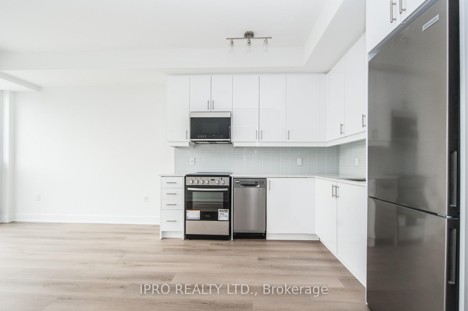 Photo 4 of Unit 803, 2343 Khalsa Gate, Oakville, Westmount — HOMEH