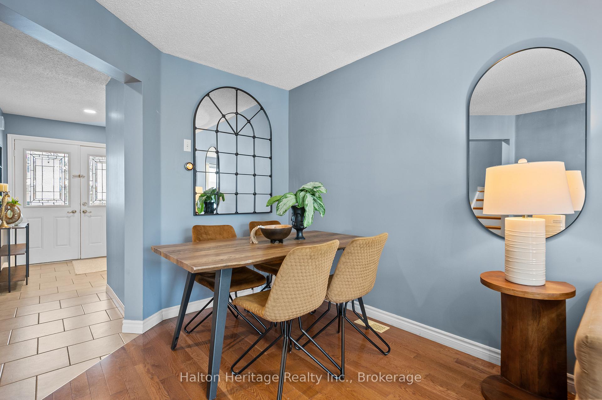 Photo 9 of 100 Thames Way, Hamilton, Mount Hope — HOMEH