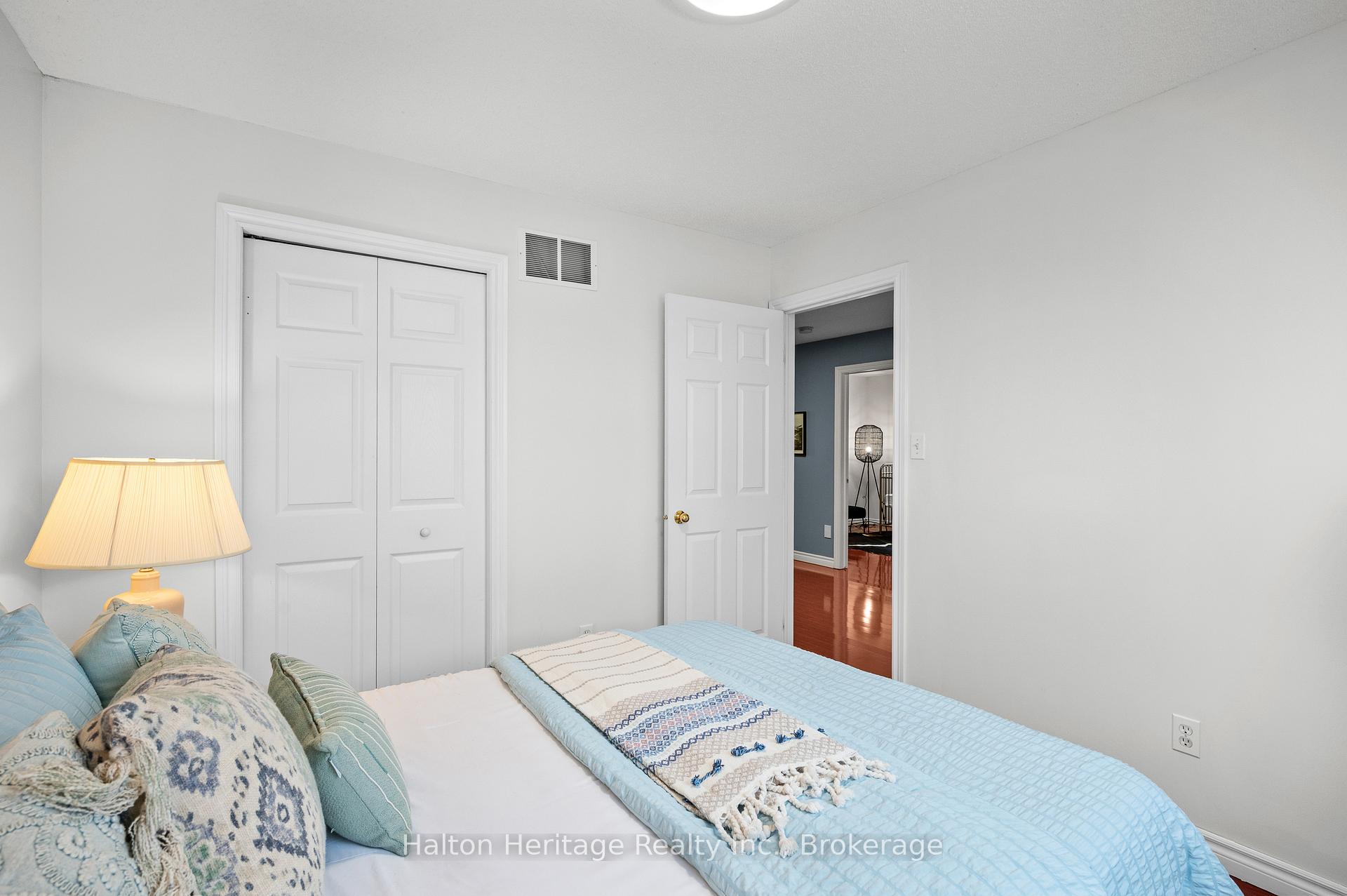 Photo 27 of 100 Thames Way, Hamilton, Mount Hope — HOMEH