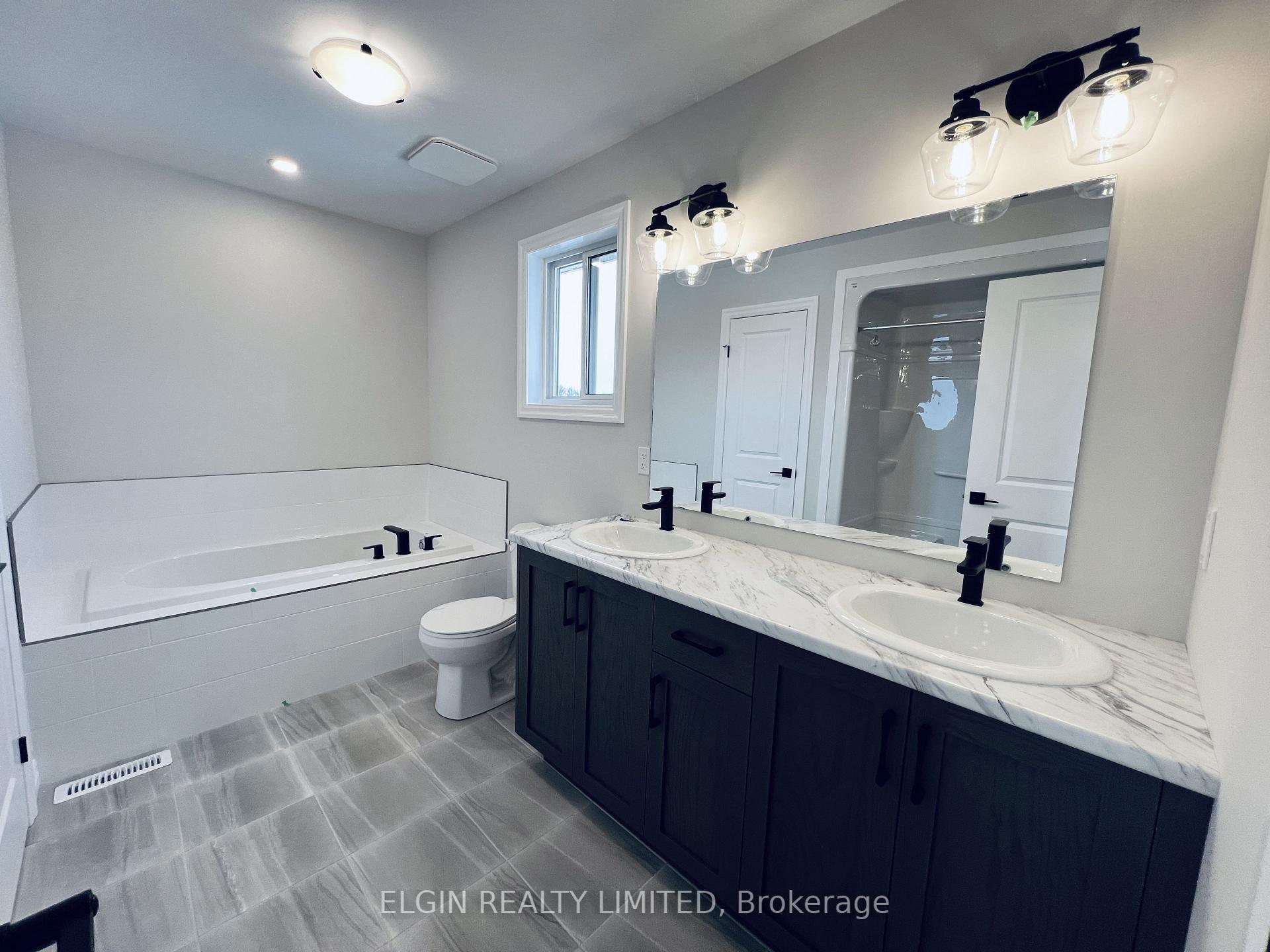 Photo 53 of 6 Hartland Circle, St. Thomas — HOMEH