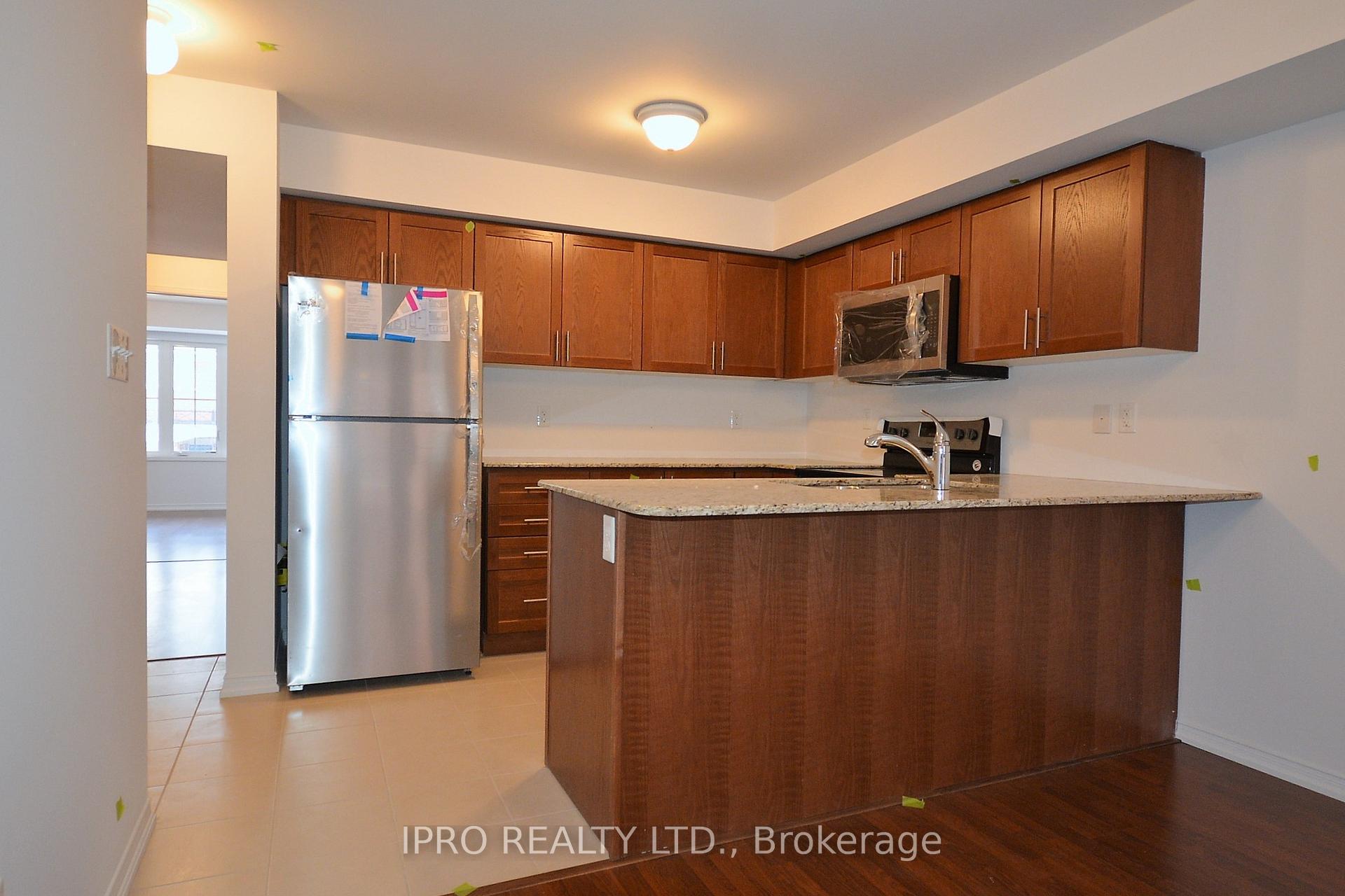 Photo 3 of Unit #10, 2472 Post Road, Oakville, River Oaks — HOMEH