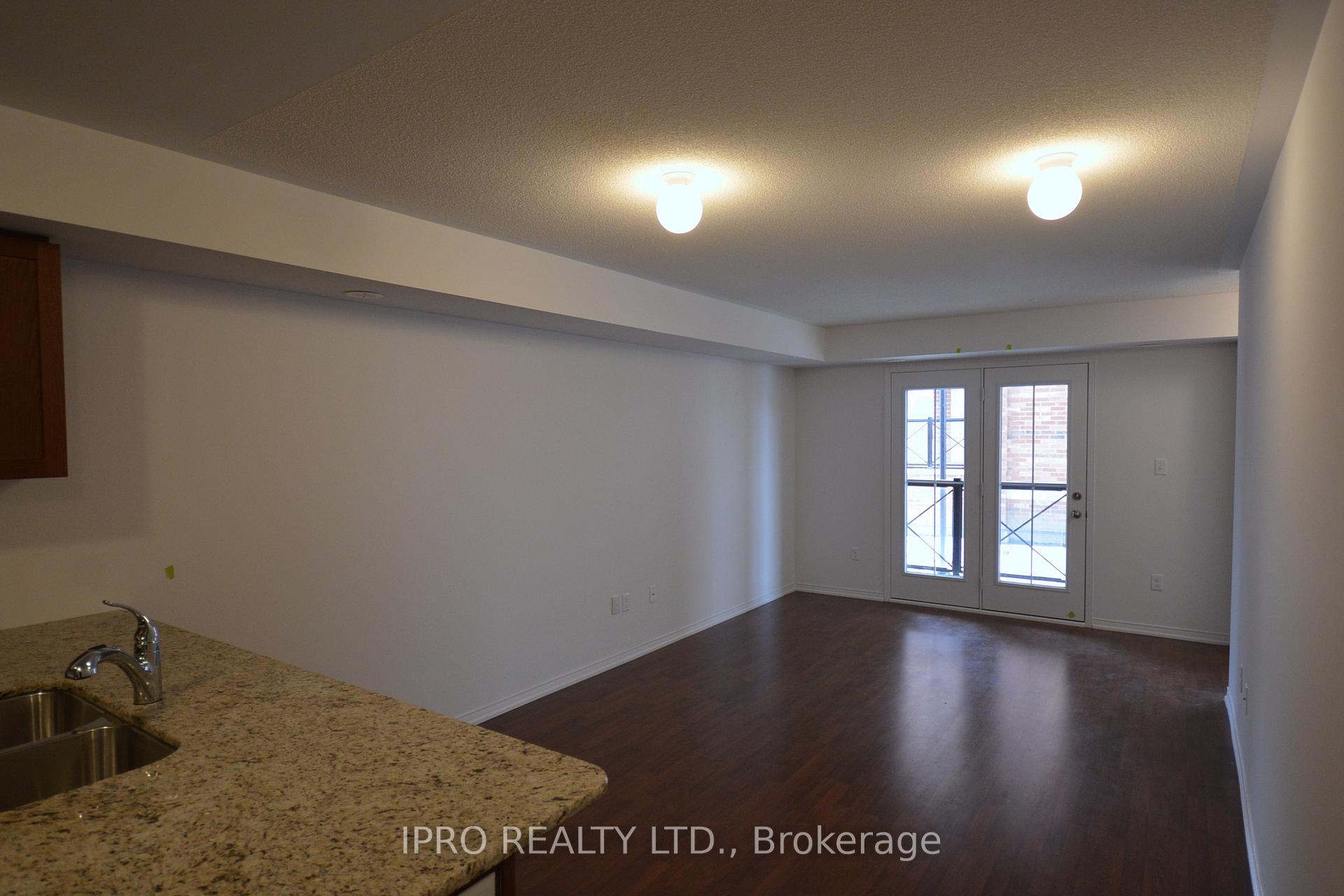 Photo 8 of Unit #10, 2472 Post Road, Oakville, River Oaks — HOMEH
