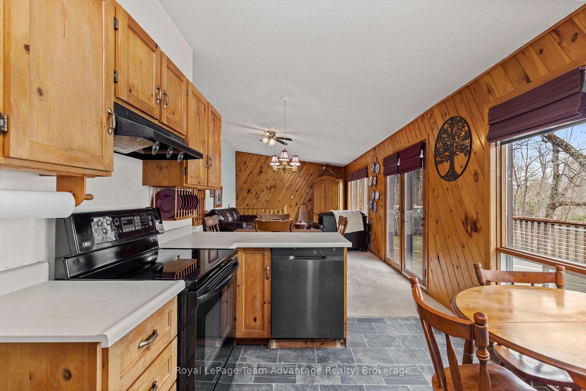Photo 23 of 9 Smithpine Crescent, McKellar — HOMEH