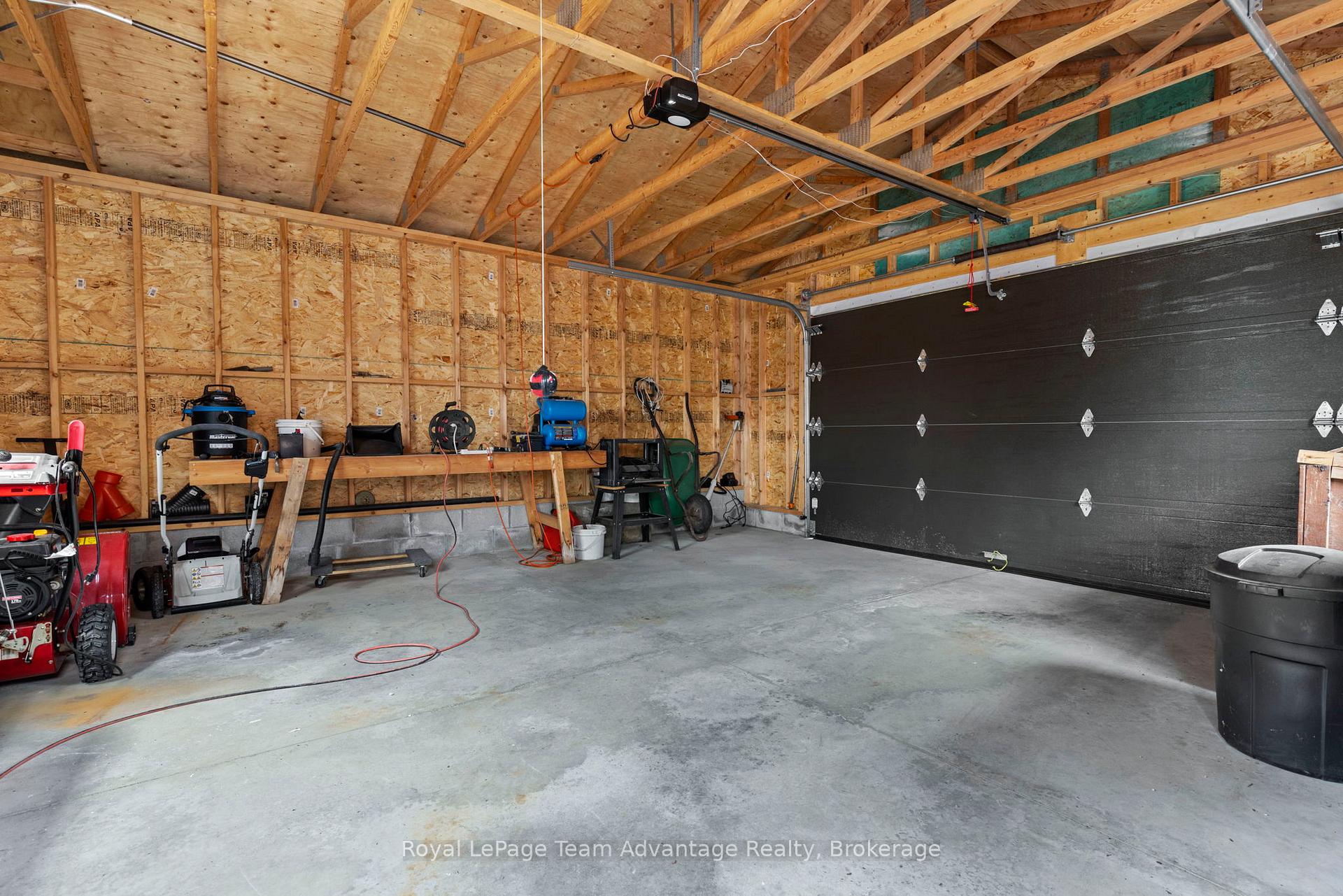 Photo 45 of 9 Smithpine Crescent, McKellar — HOMEH