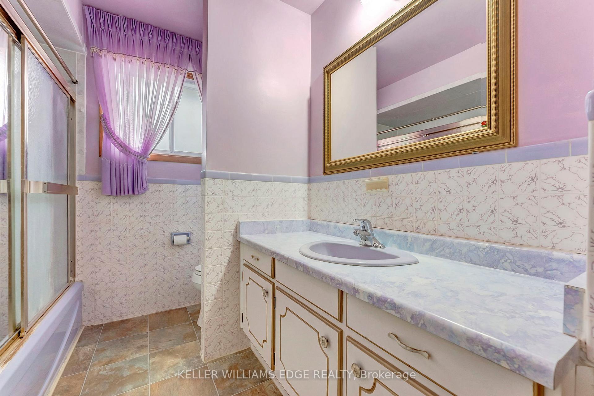 Photo 17 of 33 Lynwood Drive, Hamilton, Stoney Creek — HOMEH