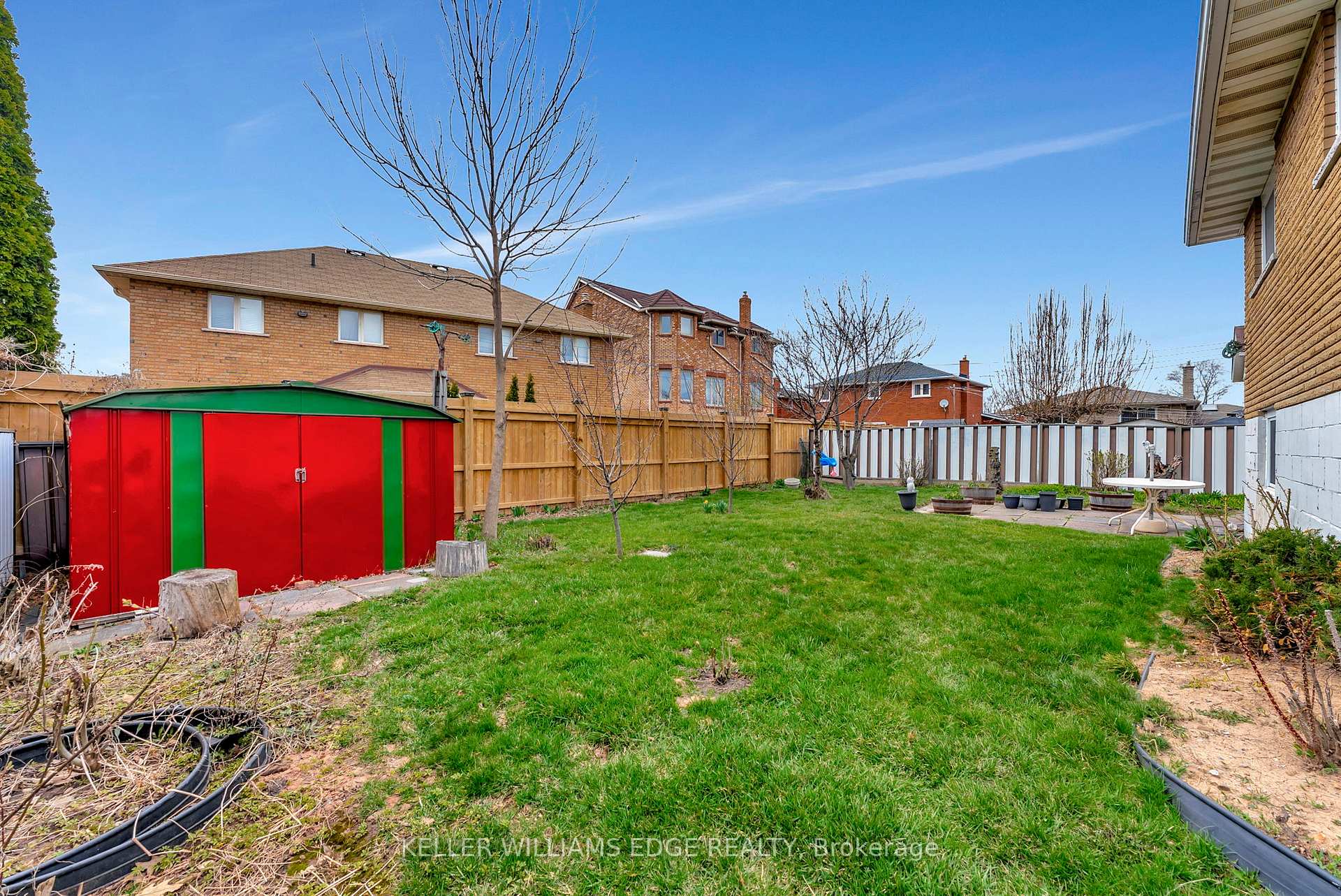 Photo 36 of 33 Lynwood Drive, Hamilton, Stoney Creek — HOMEH