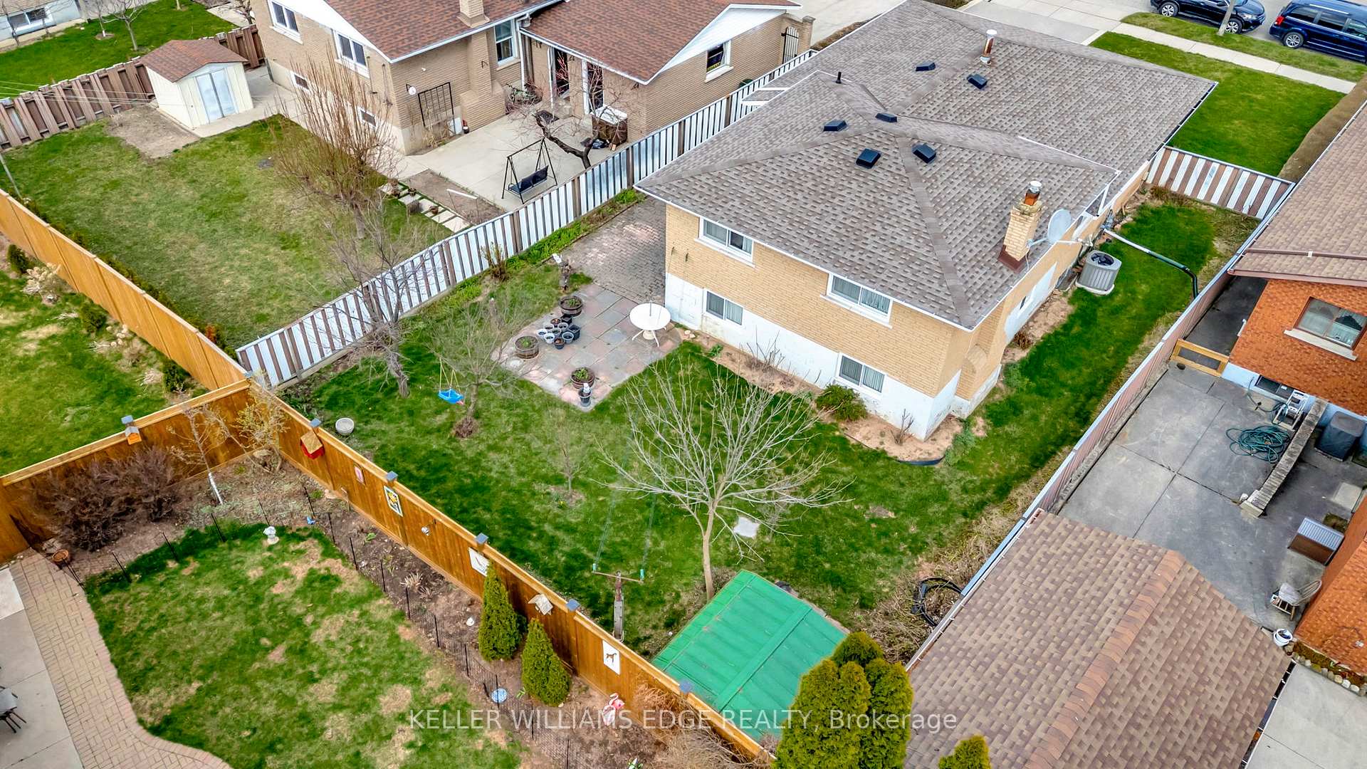 Photo 42 of 33 Lynwood Drive, Hamilton, Stoney Creek — HOMEH