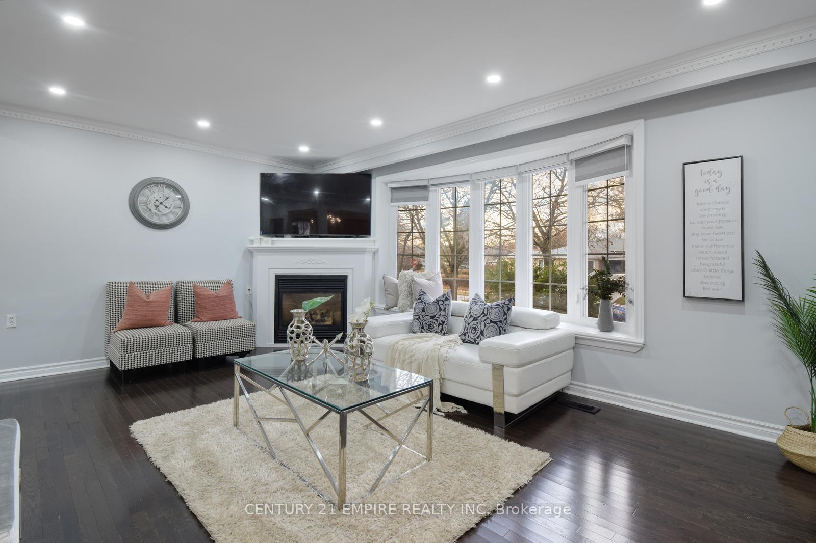 Photo 8 of 29 Flowertown Avenue, Brampton, Northwood Park — HOMEH