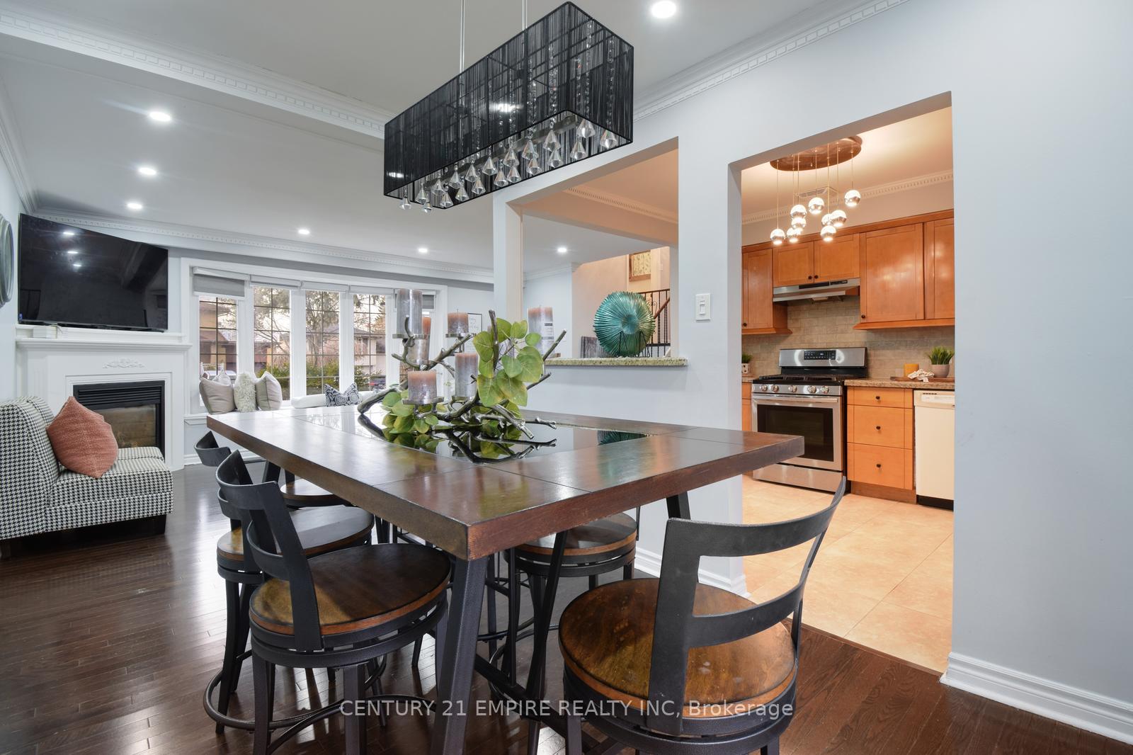 Photo 14 of 29 Flowertown Avenue, Brampton, Northwood Park — HOMEH