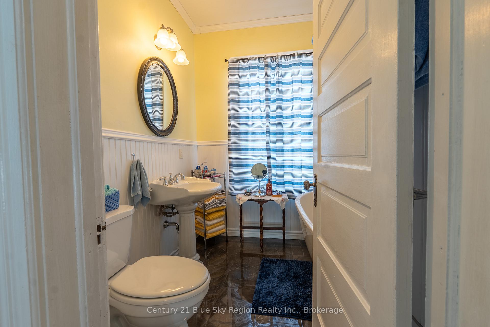 Photo 26 of 262 Edward Street, Powassan — HOMEH