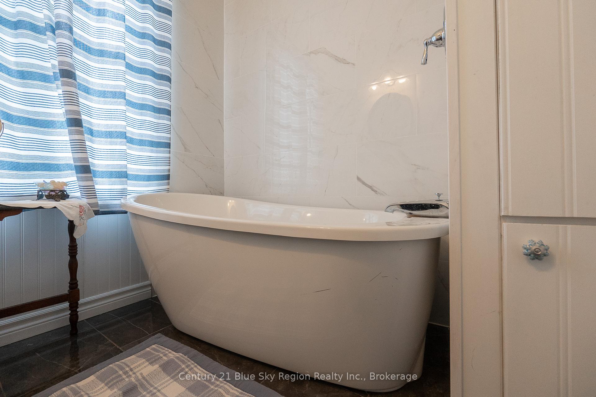 Photo 27 of 262 Edward Street, Powassan — HOMEH