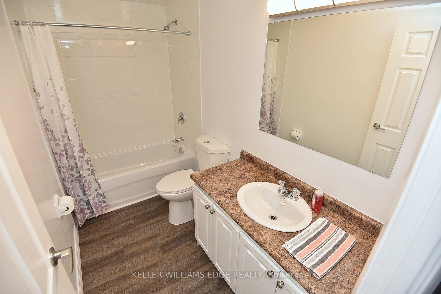Photo 35 of 16 Simcoe Street E, Hamilton, North End — HOMEH