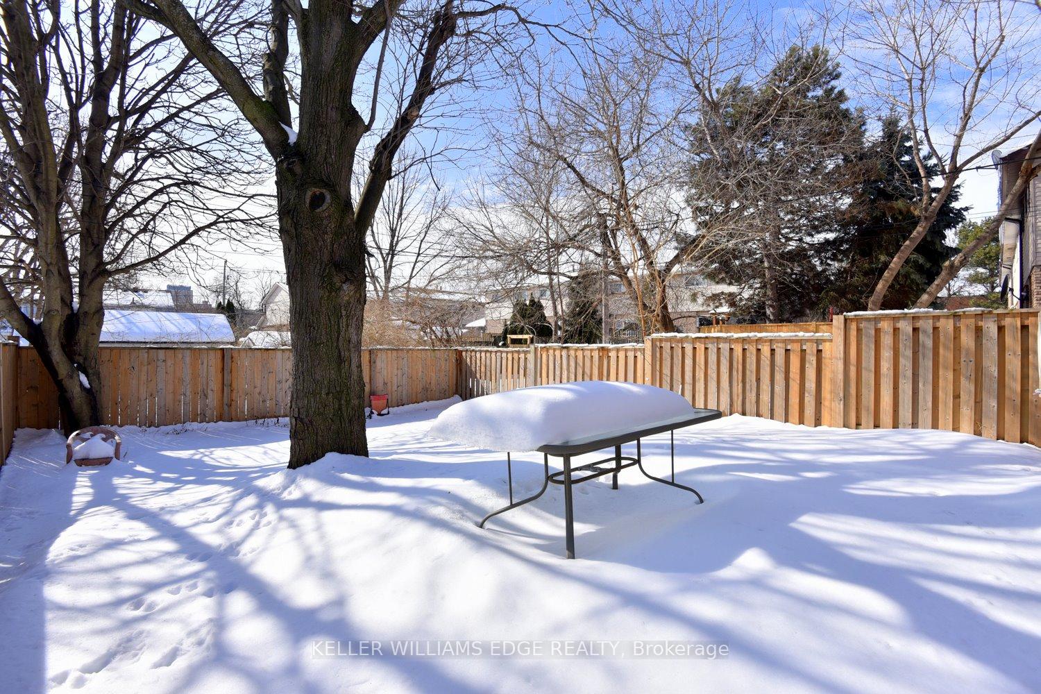 Photo 40 of 16 Simcoe Street E, Hamilton, North End — HOMEH