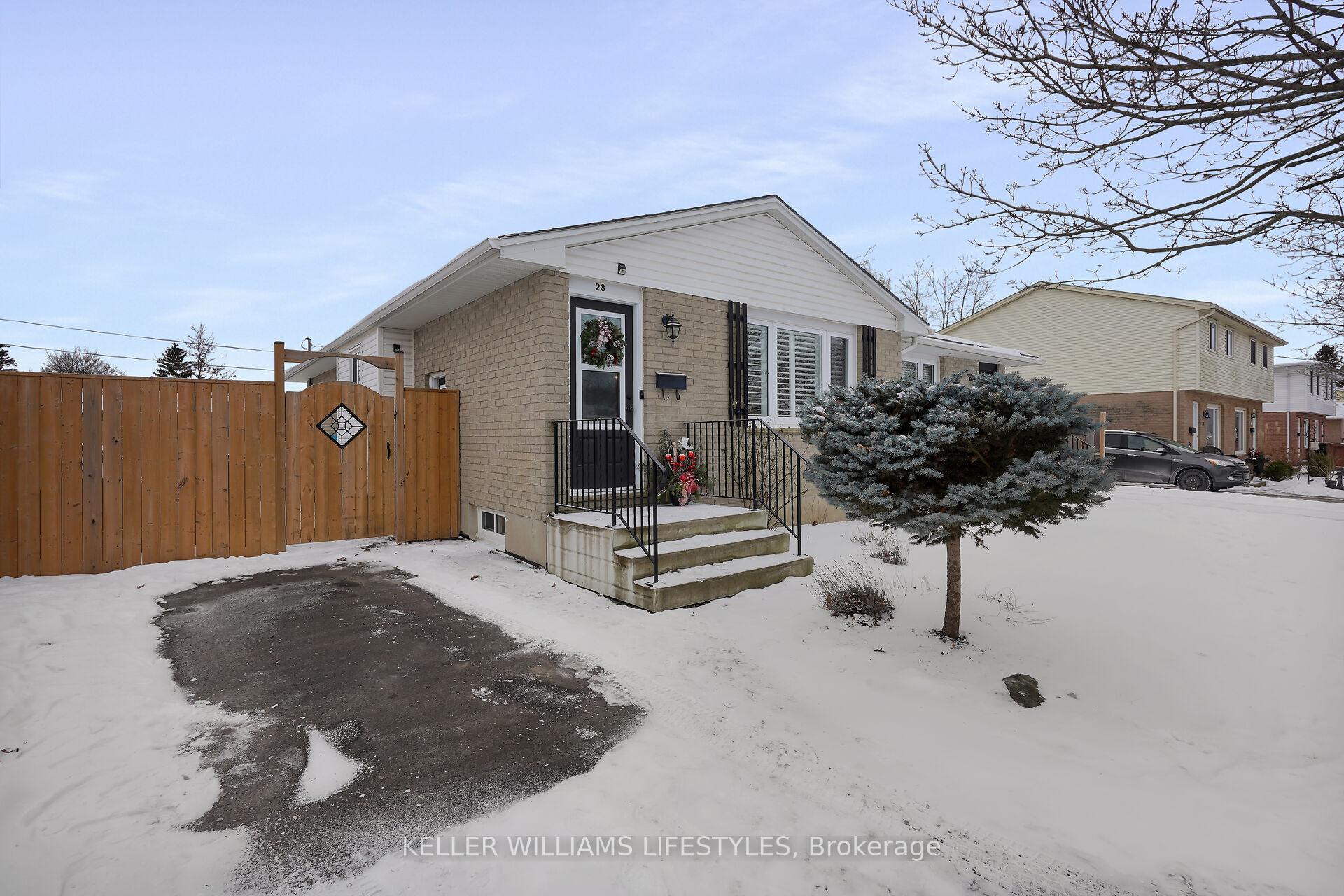 Photo 2 of 28 Vanier Place, St. Thomas — HOMEH