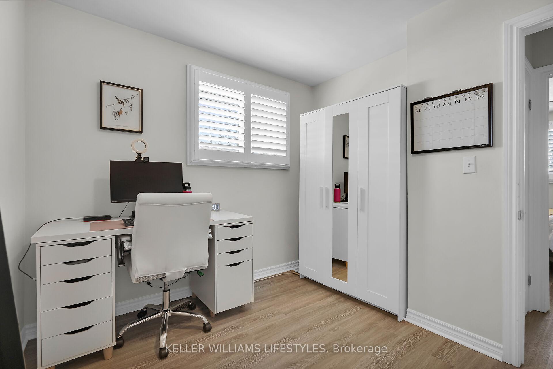 Photo 3 of 28 Vanier Place, St. Thomas — HOMEH