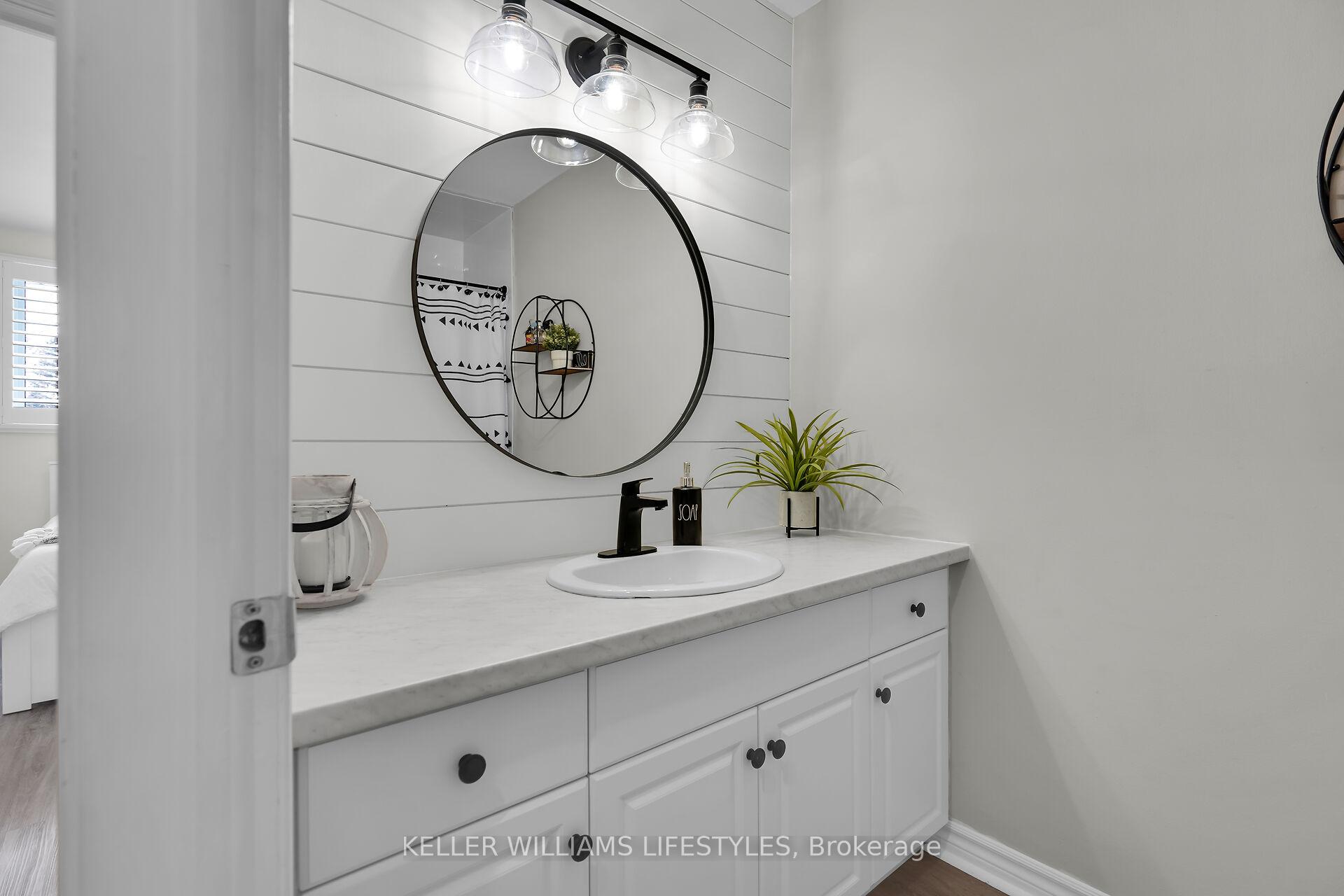 Photo 4 of 28 Vanier Place, St. Thomas — HOMEH