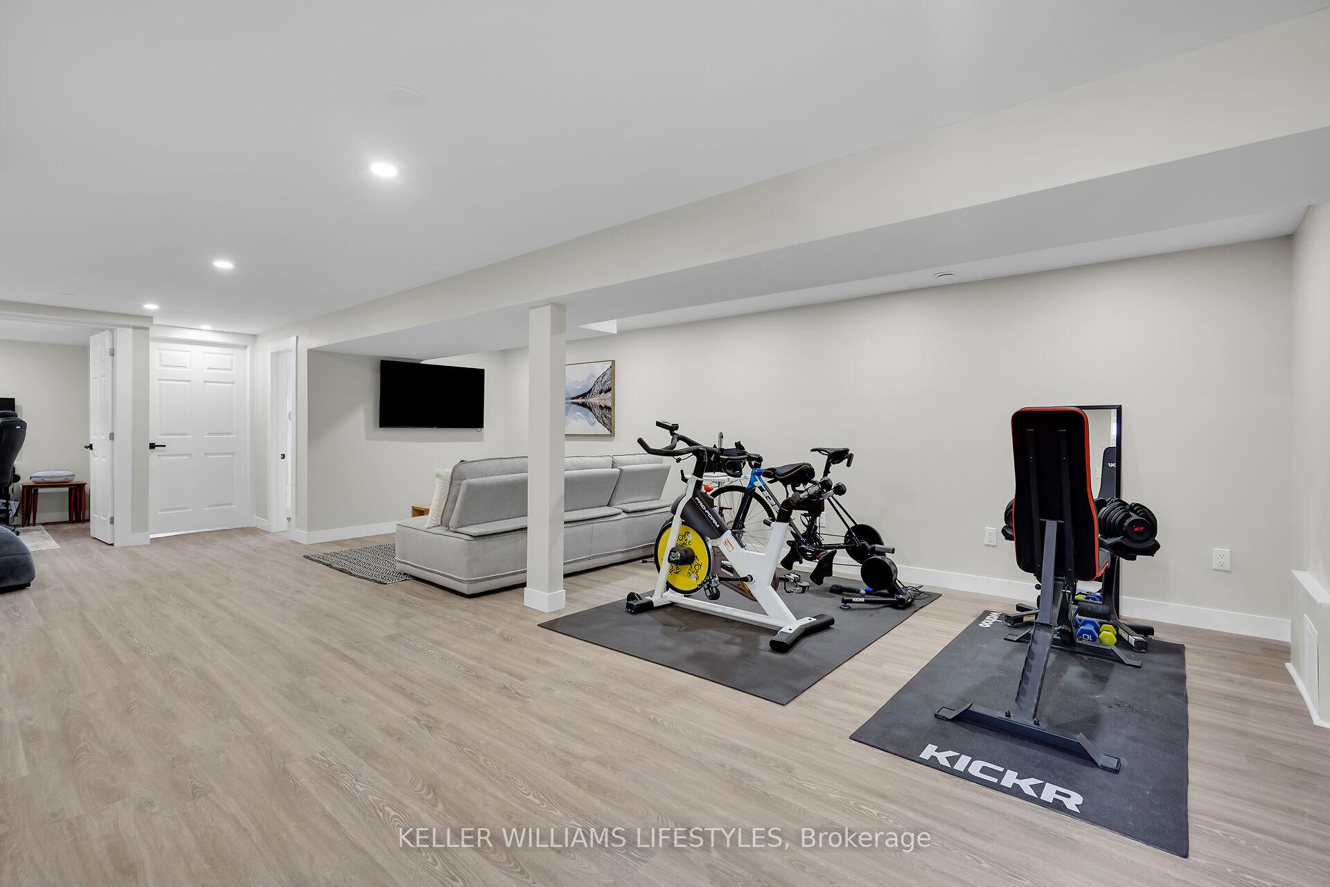 Photo 6 of 28 Vanier Place, St. Thomas — HOMEH