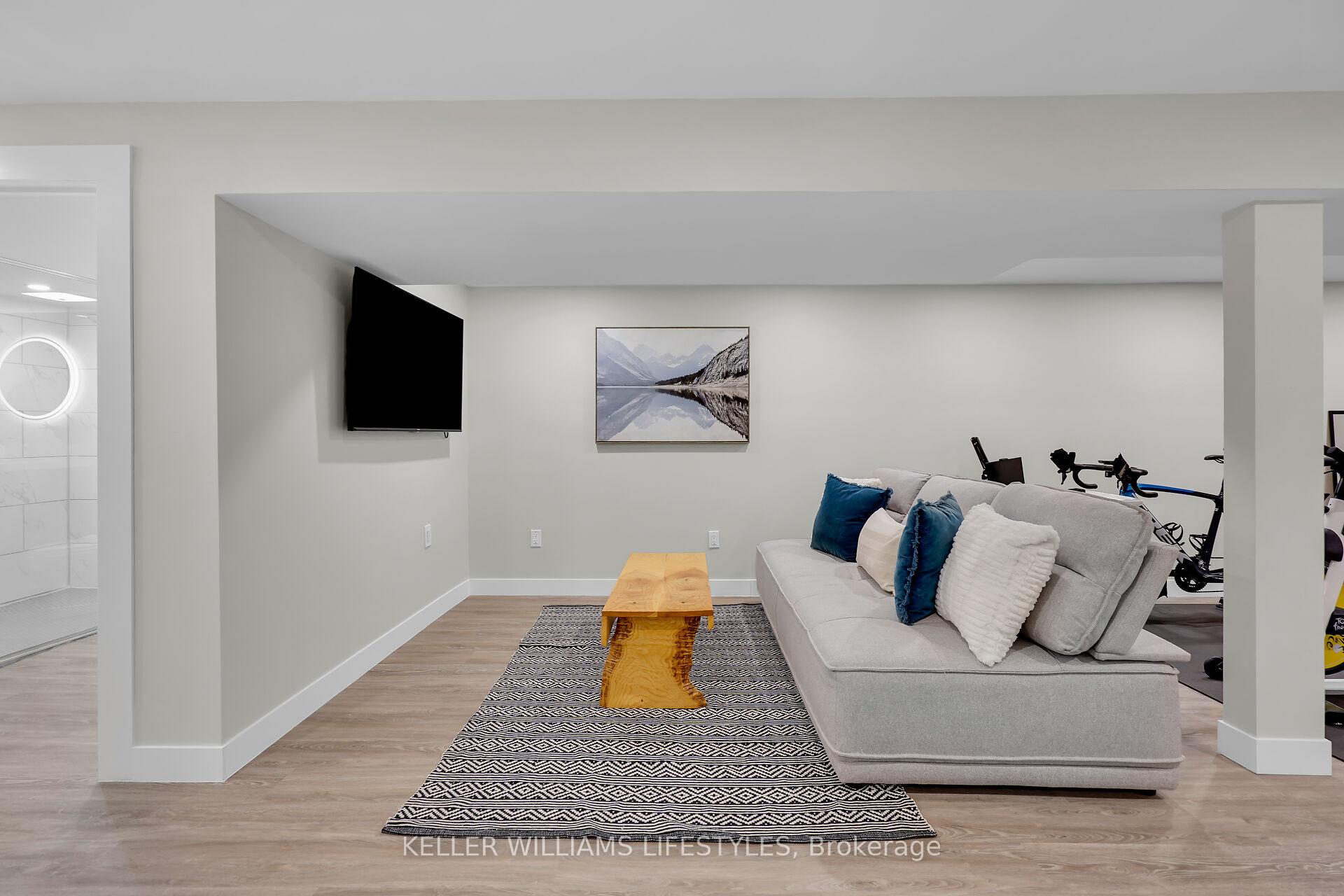 Photo 8 of 28 Vanier Place, St. Thomas — HOMEH