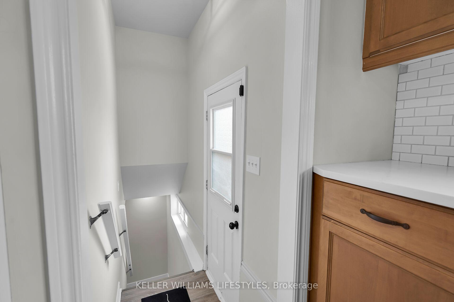 Photo 14 of 28 Vanier Place, St. Thomas — HOMEH