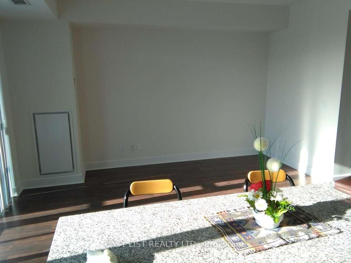 Photo 5 of Unit 308, 35 Brian Peck Crescent, Toronto, Thorncliffe Park — HOMEH