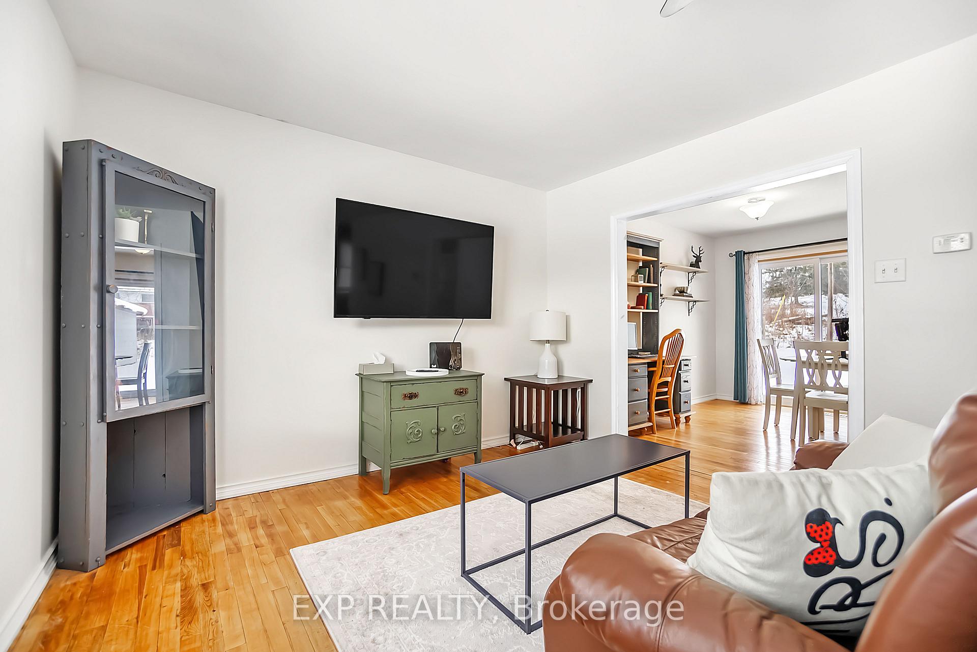 Photo 8 of 215 North Street, Stirling-Rawdon, Stirling Ward — HOMEH