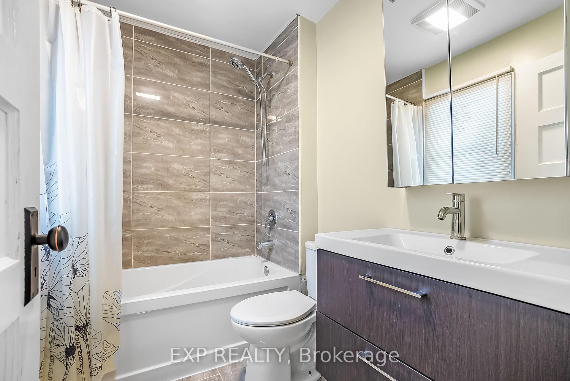 Photo 19 of 215 North Street, Stirling-Rawdon, Stirling Ward — HOMEH