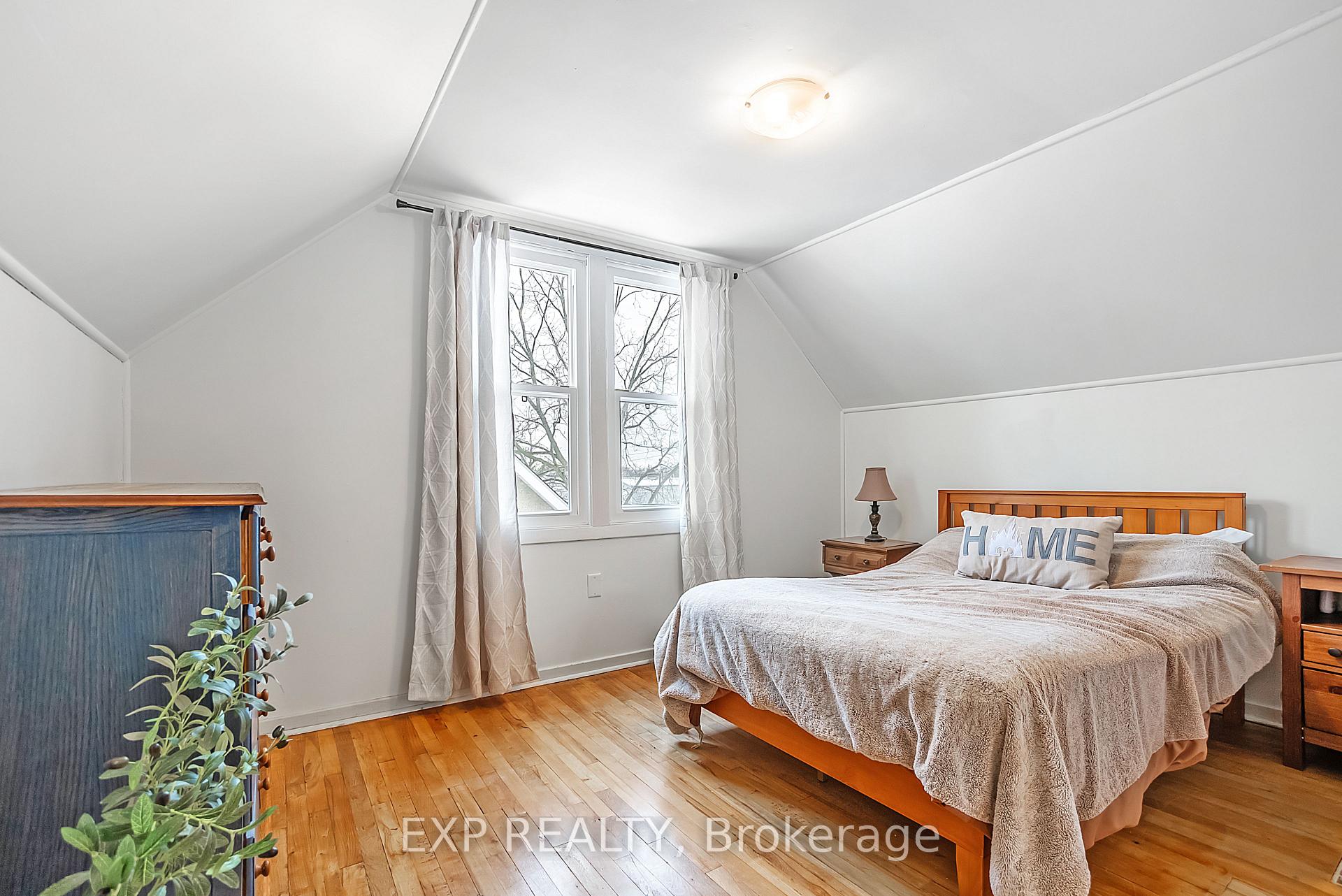 Photo 24 of 215 North Street, Stirling-Rawdon, Stirling Ward — HOMEH