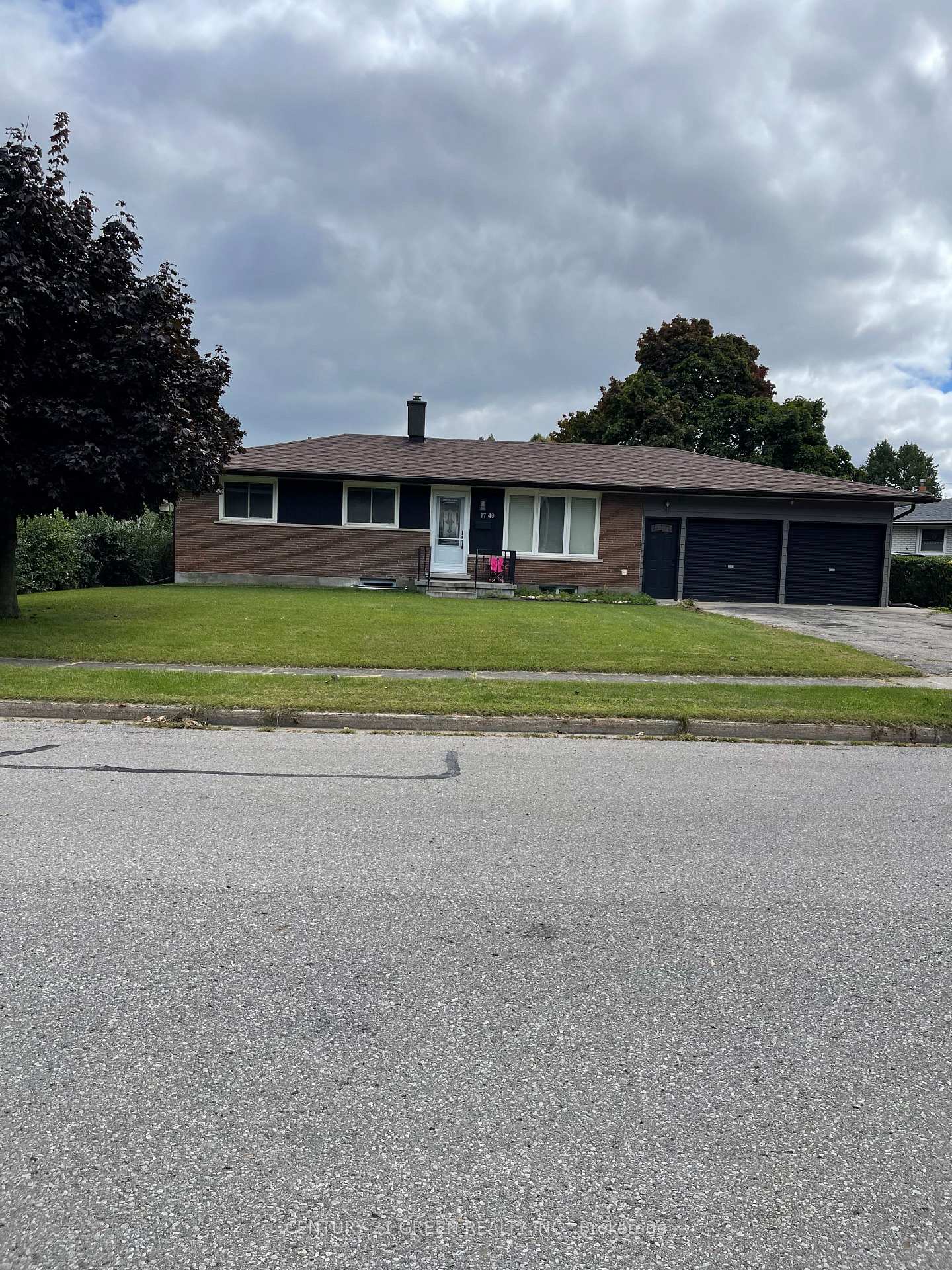 Front of Unit Main, 1749 Eastdowns Drive