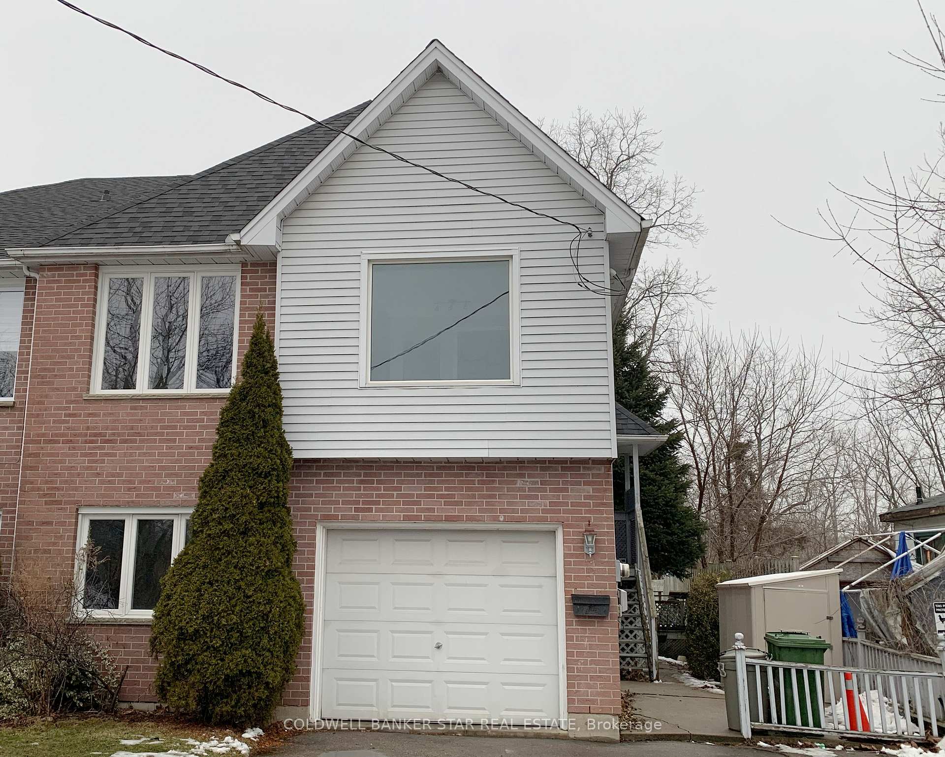 Photo 1 of 5 Wolfe Street, St. Thomas — HOMEH