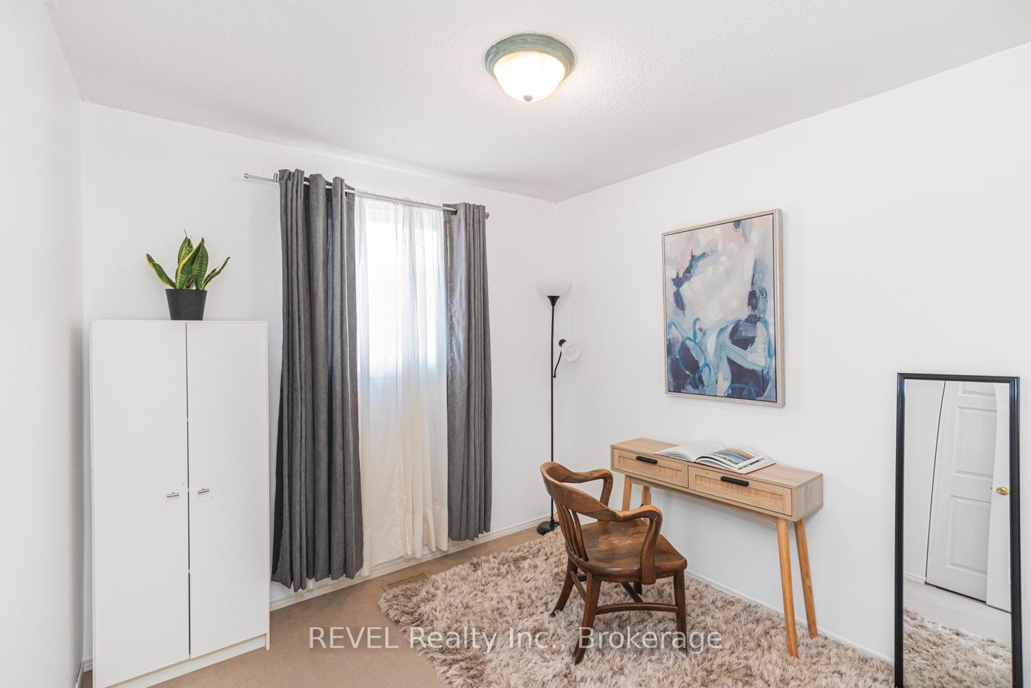 Photo 22 of 5 Arbutus Crescent, Hamilton, Stoney Creek Mountain — HOMEH