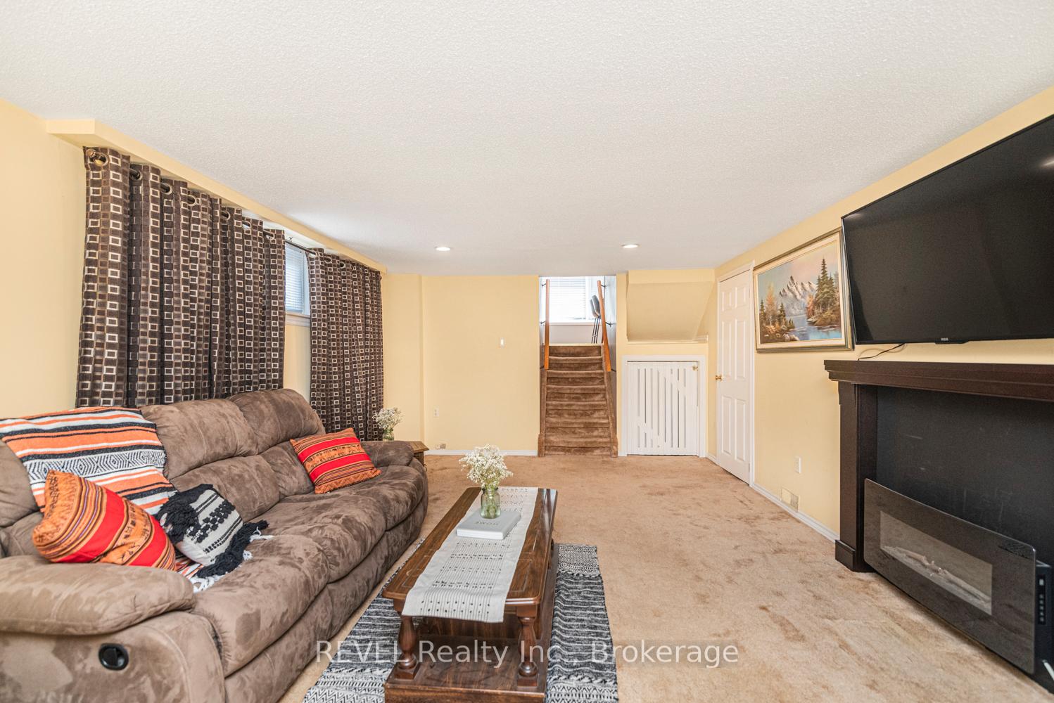 Photo 26 of 5 Arbutus Crescent, Hamilton, Stoney Creek Mountain — HOMEH