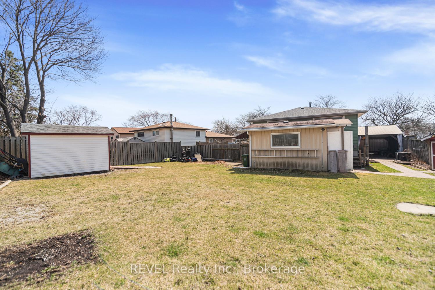 Photo 37 of 5 Arbutus Crescent, Hamilton, Stoney Creek Mountain — HOMEH