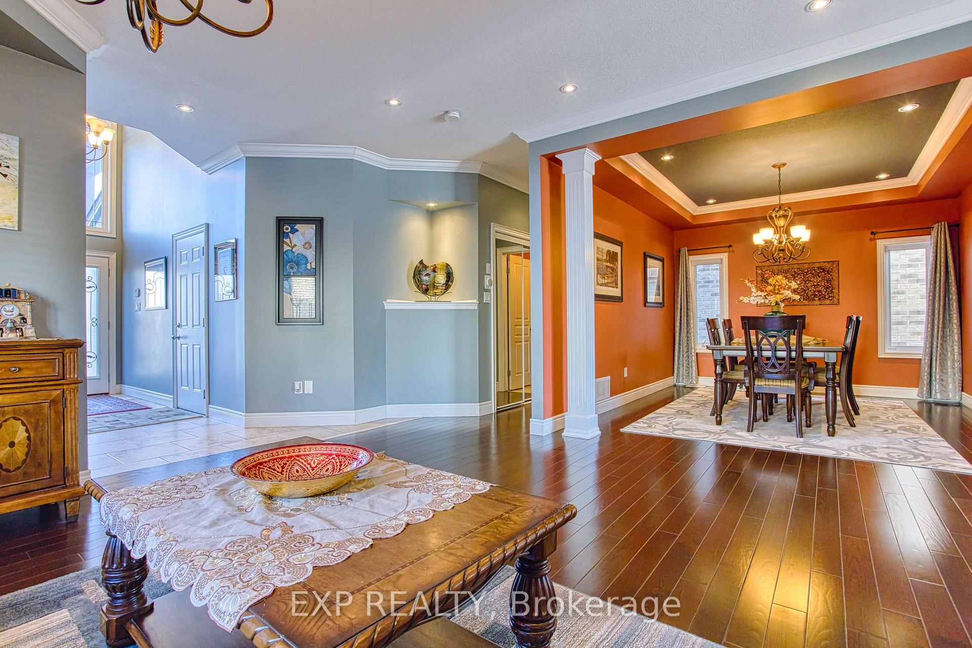 Photo 7 of 12 Sistine Court, Hamilton, Carpenter — HOMEH