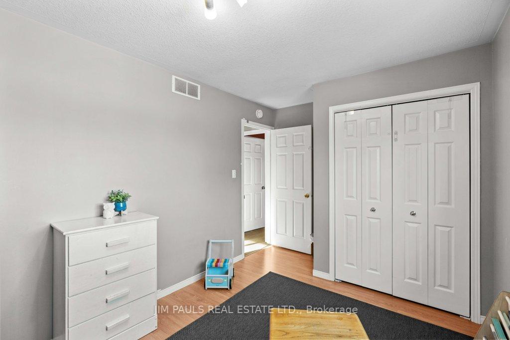 Photo 17 of 73 Marion Street, Hamilton, Mount Hope — HOMEH
