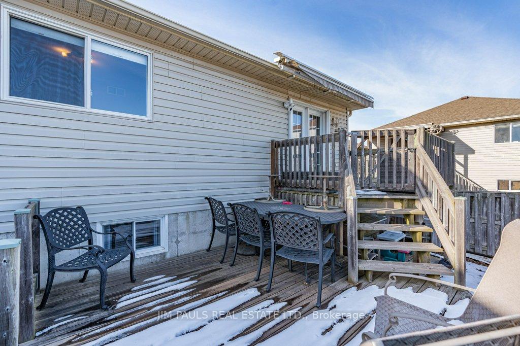 Photo 32 of 73 Marion Street, Hamilton, Mount Hope — HOMEH